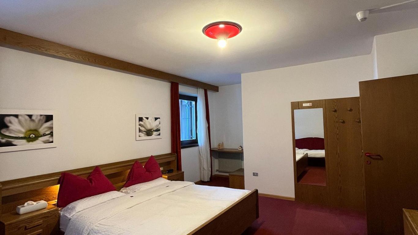 Hotel La Baita Madonna di Campiglio Bagian luar foto