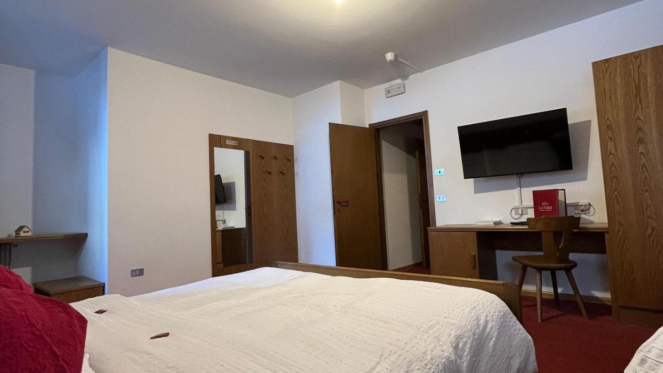 Hotel La Baita Madonna di Campiglio Bagian luar foto