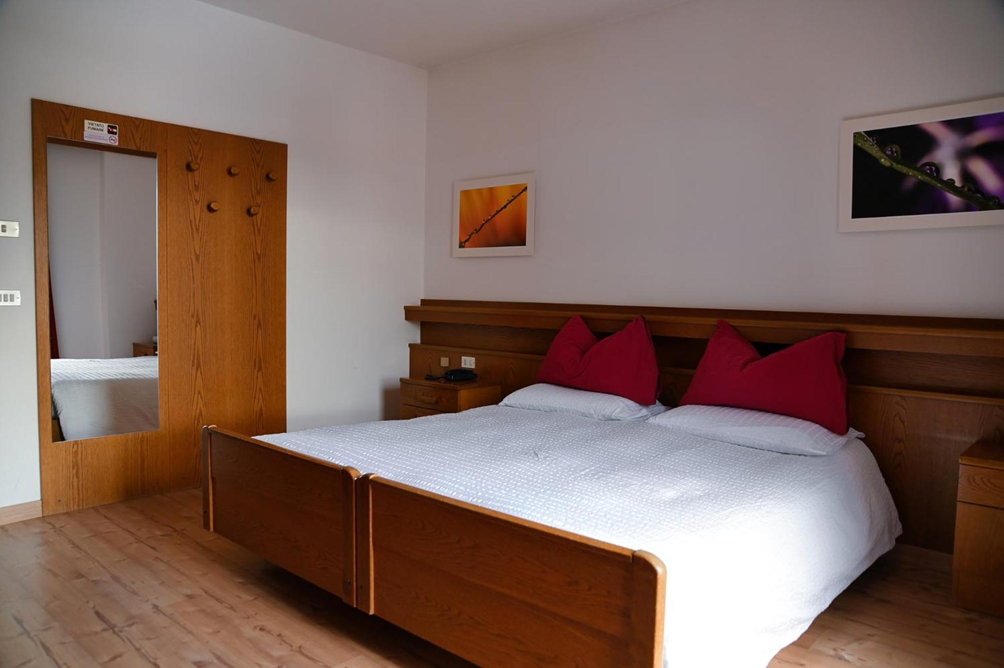 Hotel La Baita Madonna di Campiglio Bagian luar foto